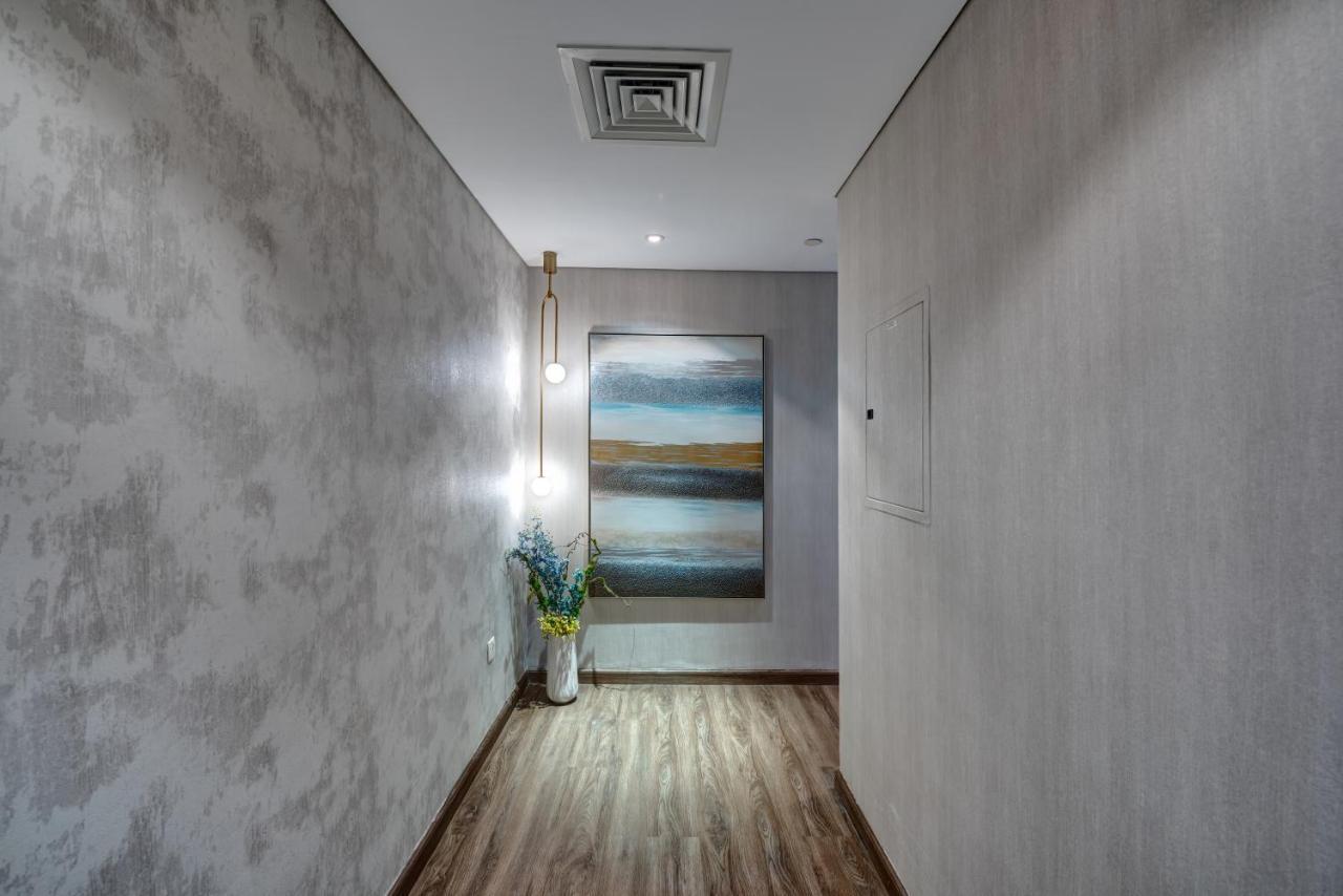 Durrani Homes - Designer 2Br Apt With Stunning Burj Khalifa And Fountain View Дубай Екстериор снимка