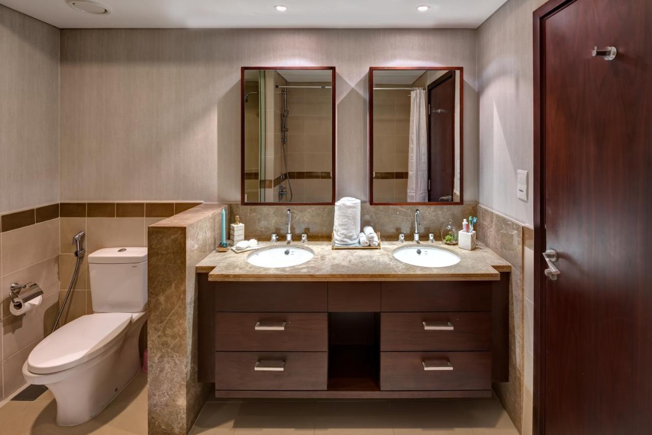Durrani Homes - Designer 2Br Apt With Stunning Burj Khalifa And Fountain View Дубай Екстериор снимка