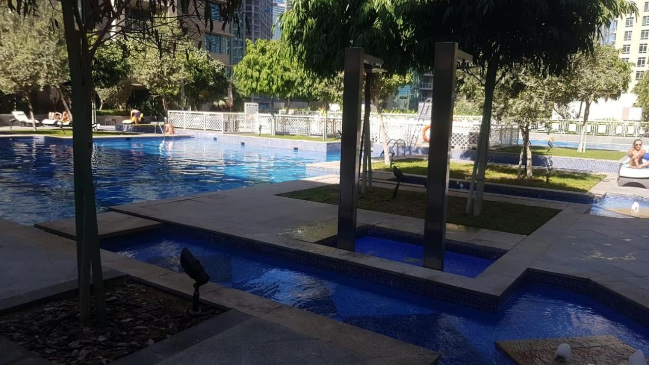 Durrani Homes - Designer 2Br Apt With Stunning Burj Khalifa And Fountain View Дубай Екстериор снимка